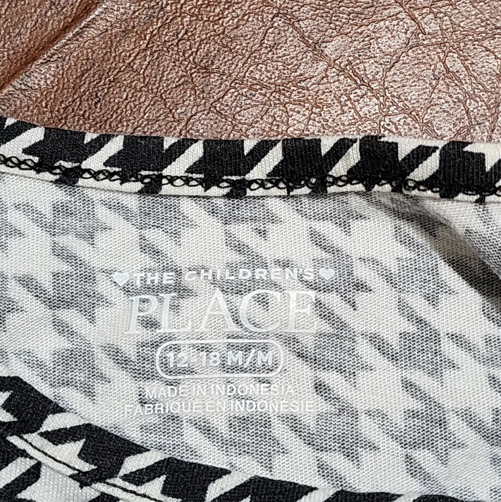 The Children's Place Houndstooth Outfit with Pink Bow